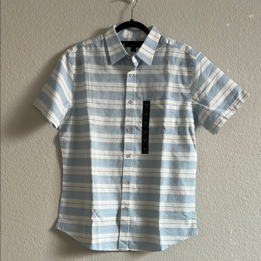 Banana Republic Blue and White Casual Button Down Shirt